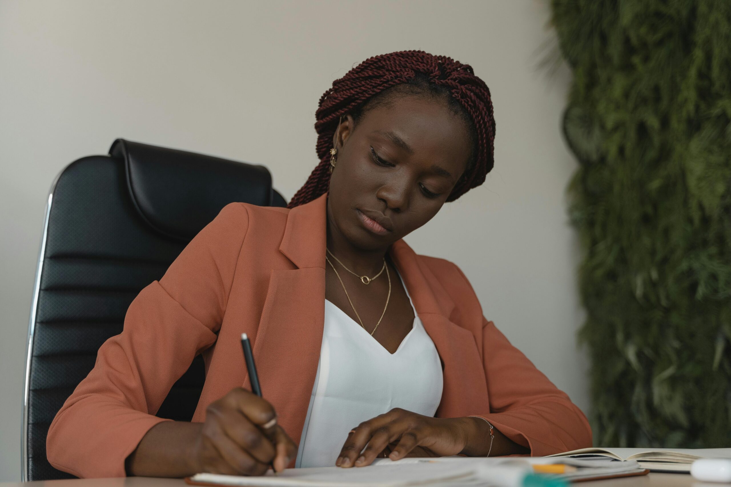 Why Law Firm’s Need Freelance Paralegals